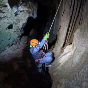 multiaventura valencia espeleologia