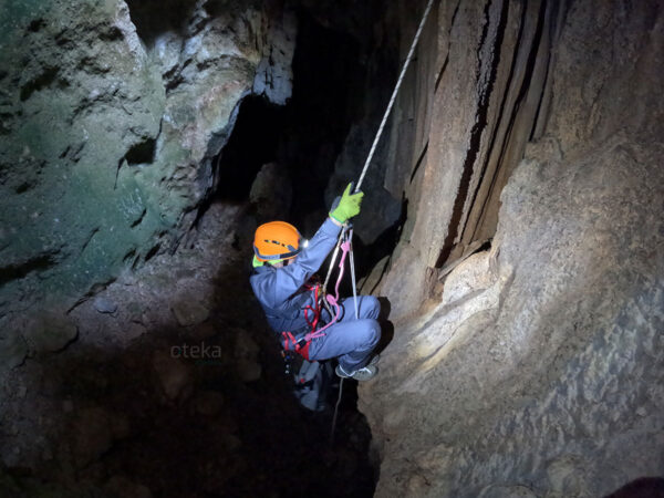 multiaventura valencia espeleologia