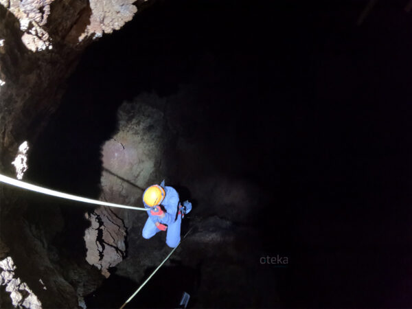 Espeleología Llenca del Serrano